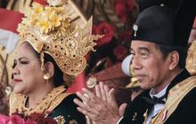 FOTO: Gagahnya Presiden Jokowi Pakai Baju Adat Kesultanan Ageman Songkok Singkepan Ageng saat Pimpin Upacara HUT ke-78 RI di Istana
