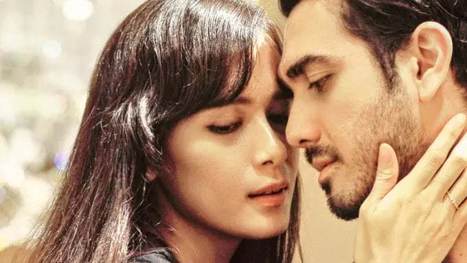 [Bintang] Fachri Albar dan Renata Kusmanto