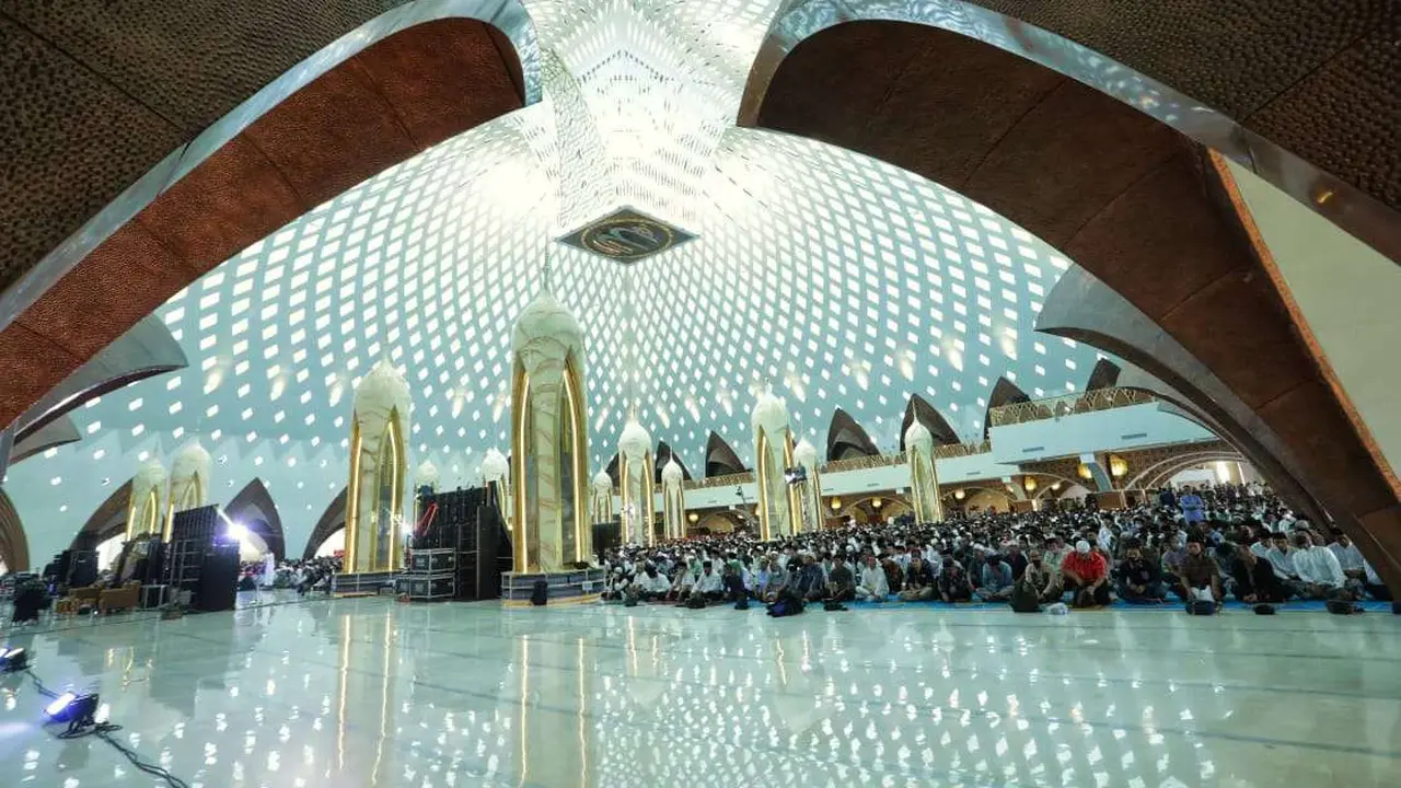 Foto Masjid Al Jabbar
