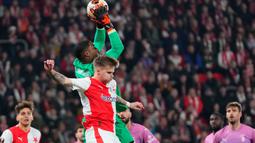 Bermain tandang, AC Milan berhasil mempermalukan tim tuan rumah, Slavia Praha. (AP Photo/Petr David Josek)
