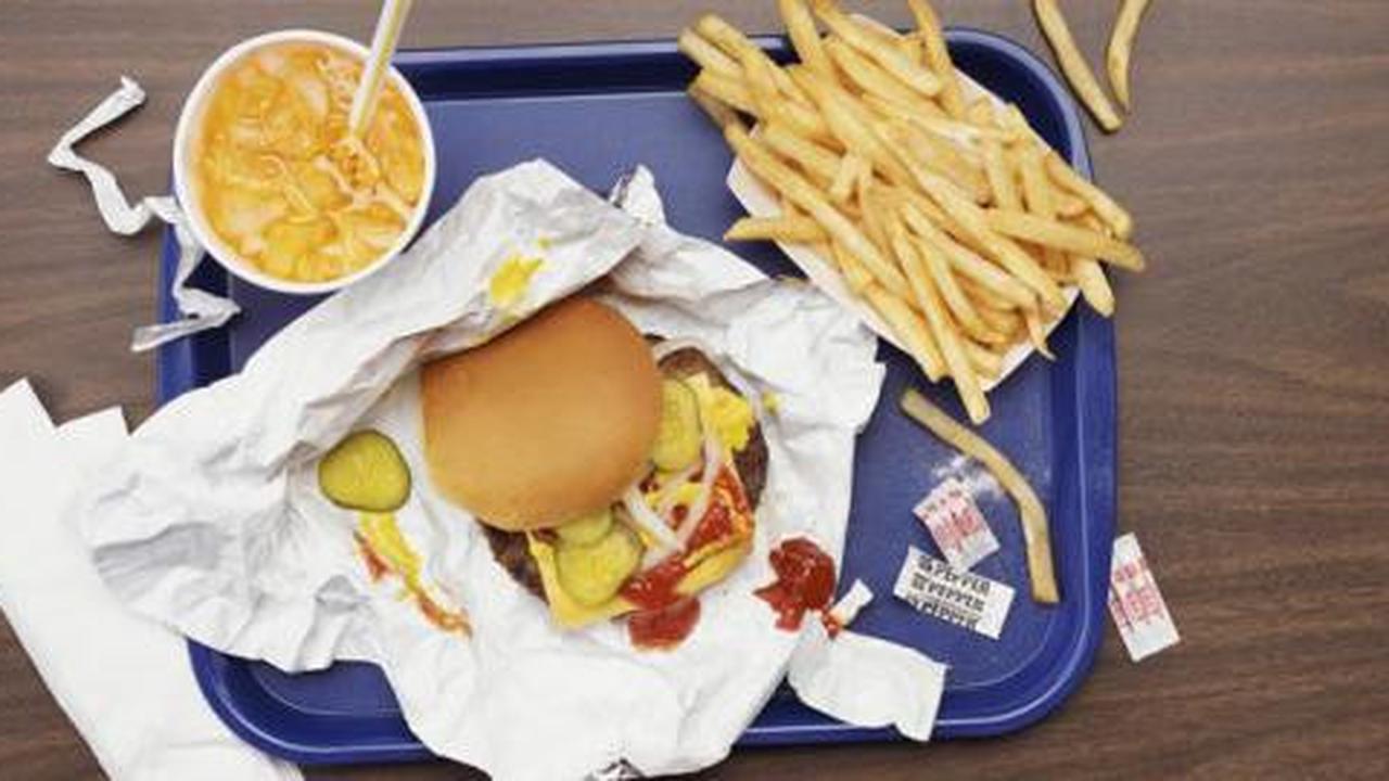 Pengakuan pegawai restoran cepat saji tentang 'junk food