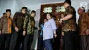 Ketua MPR Bambang Soesatyo (kiri) bersama Pimpinan MPR menemui Presiden ke-5 RI Megawati Soekarnoputri di kawasan Menteng, Jakarta, Kamis (10/10/2019). MPR mengundang Megawati untuk hadir dalam pelantikan Presiden Joko Widodo dan Wapres Mar'uf Amin 20 Oktober mendatang. (Liputan6.com/Johan Tallo)
