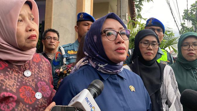 Menteri PPPA Kunjungi SMAN 72 Jakarta, Pastikan Sekolah Kembali Normal Mulai Senin