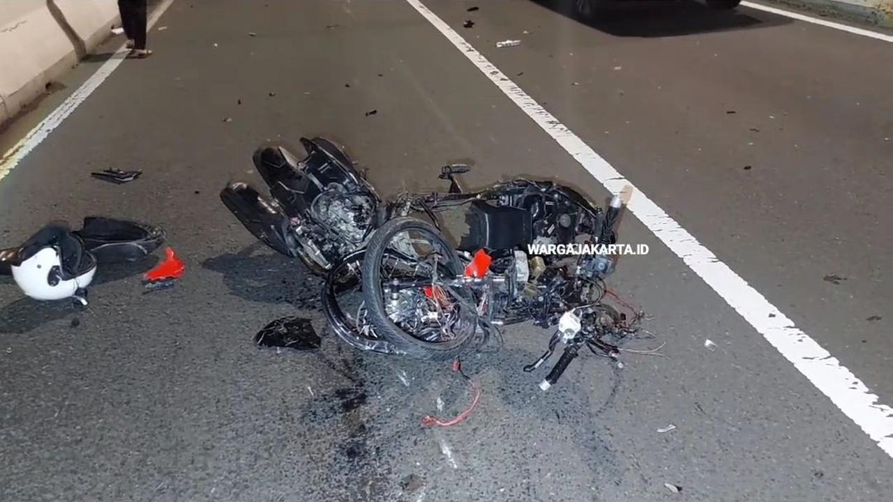 Kasie Laka Ditlantas Polda Metro Jaya Kompol Diella Kartika Artha membenarkan korban tewas di lokasi saat kejadian tersebut.<br>