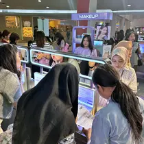 Somethinc menggelar acara "Un5toppable" untuk merayakan ulang tahun ke-5 mereka di Mall Kelapa Gading 3, Jakarta Utara, 30 Mei sampai 2 Juni 2024. (Liputan6.com/Asnida Riani)