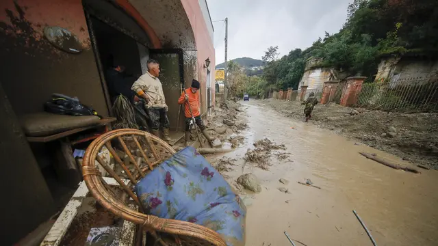 Banjir dan Longsor Akibat Hujan Deras Landa Italia, 12 Orang Hilang