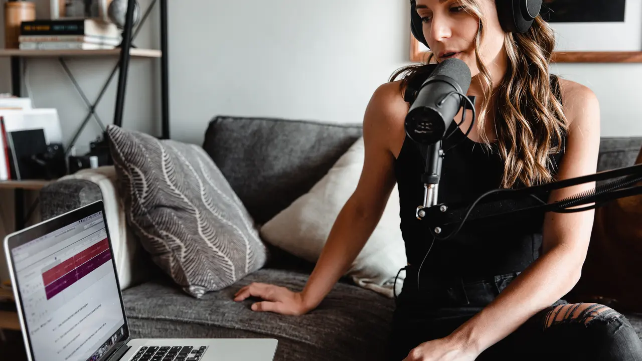 ilustrasi sejarah podcast/unsplash