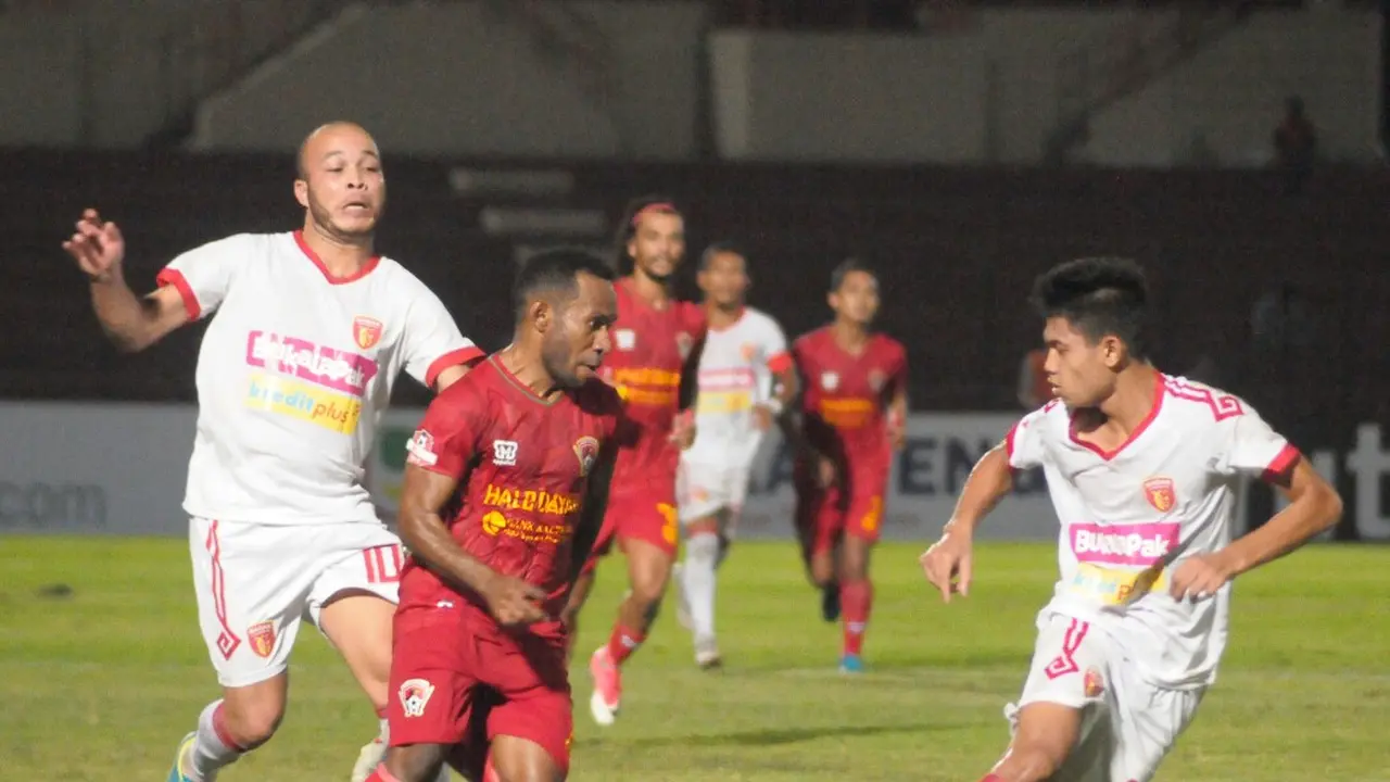 Kalteng Putra, Ferinando Pahabol, Badak Lampung FC, Shopee Liga 1