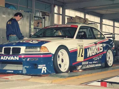 BMW M3 E36 di ajang balap All Japan GT seri Fuji Speedway pada tahun 1995. (Source: Instagram/@pinnacleofracing)