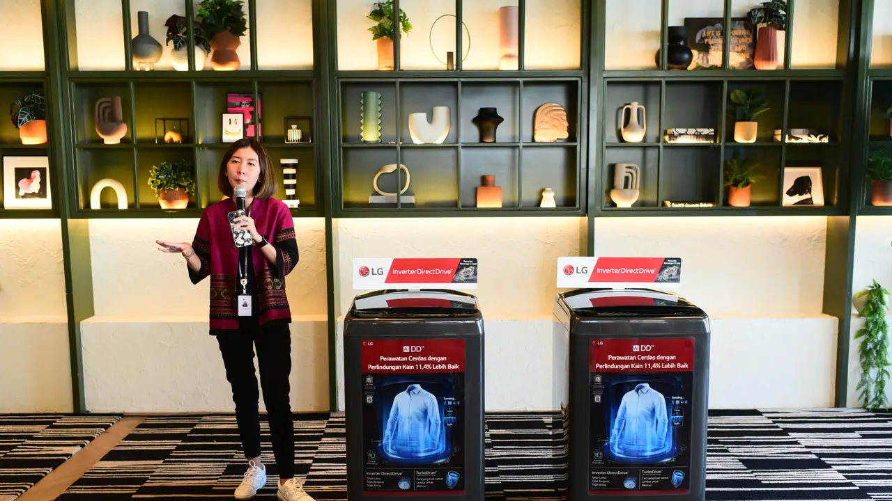 Mesin cuci LG top loading AI DD dengan kecerdasan buatan