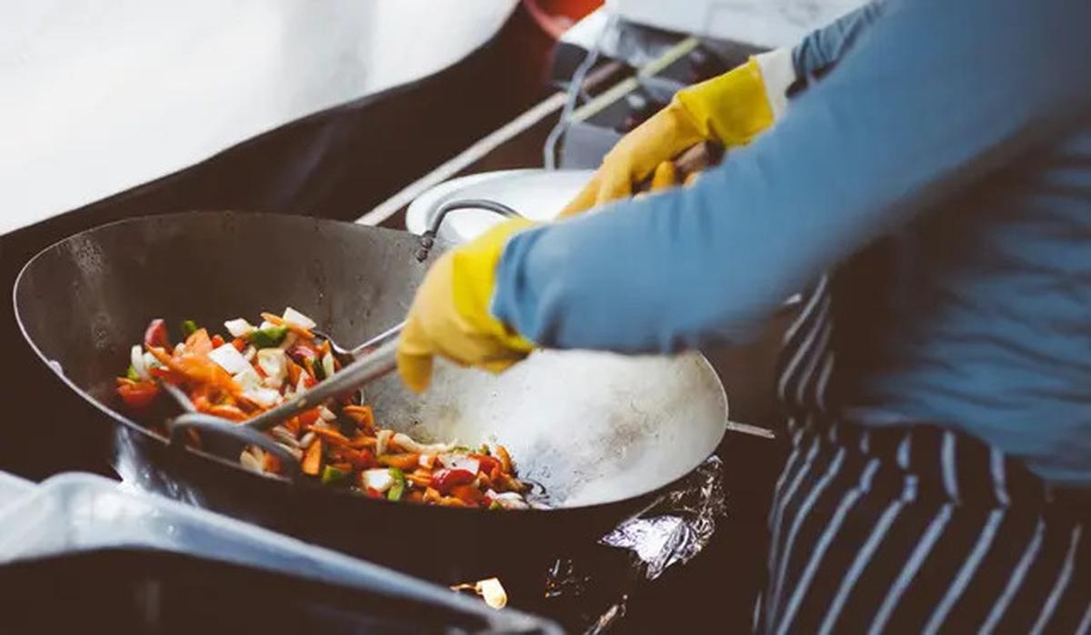 20 Rekomendasi Tempat Makan Enak di Benhil Jakarta Pusat yang Populer