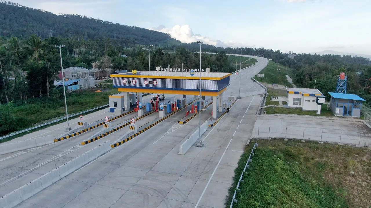 Tol Manado-Bitung.
