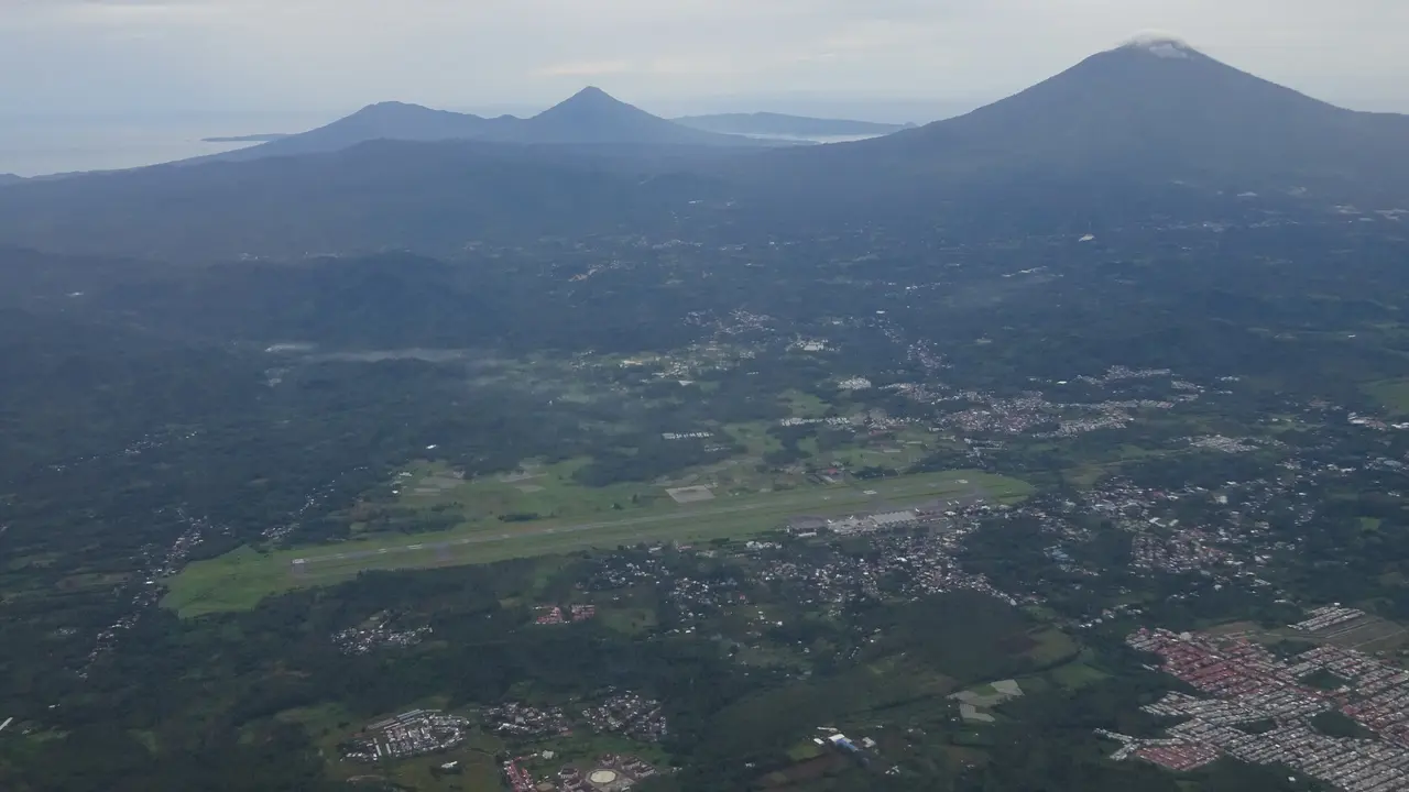 Menondong Lapasi, Upacara Sakral Tanah Minahasa