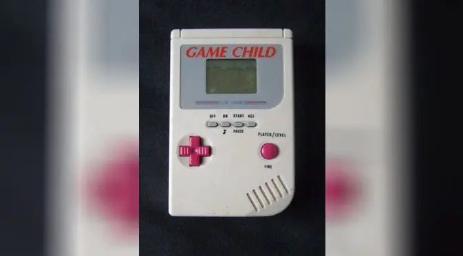 Game Child, konsol handheld tiruan dari Gameboy milik Nintendo. (Doc: Zeekyboy)