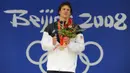 Olimpiade 2008 Beijing menjadi masa keemasannya Ryan Lochte, dimana diranya mampu memecahkan dua rekor dunia. Dua emas diraih Lochte dari nomor 200m gaya punggung dan 4x200m gaya bebas semuanya berhaisl memecahkan rekor dunia. (AFP/Timothy Clary)