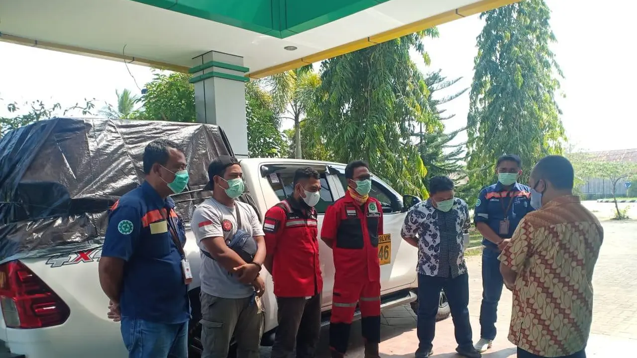 Aksi Cepat Tanggap ANTAM Salurkan Bantuan Korban Banjir Wasile Selatan