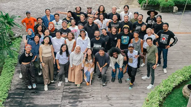 Musisi IKLIM dalam Album sonic/panic Vol. 2