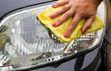 Cara Merawat Mika Lampu Mobil Agar Tetap Jernih dan Tidak Menguning di Musim Hujan