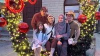 5 Potret Tengku Firmansyah Pakai Topi Cowboy Liburan Keluarga di Texas, Fashionable Banget