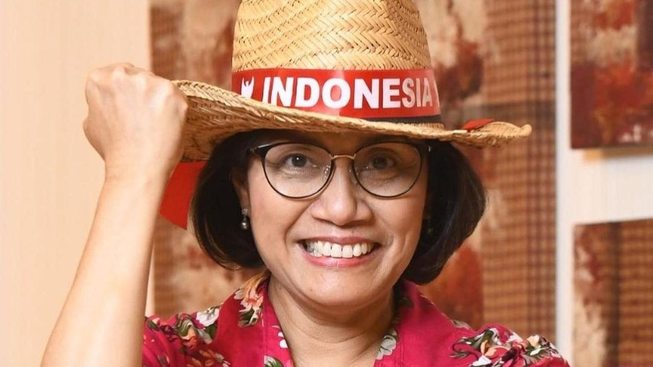 "Luffy Style. Siapa tokoh idolamu..?" tulis Sri Mulyani melalui akun instagramnya, Minggu (30/7).