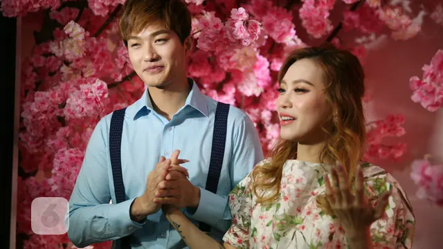 [Bintang] Lee Jeong Hoon dan Moa Aeim