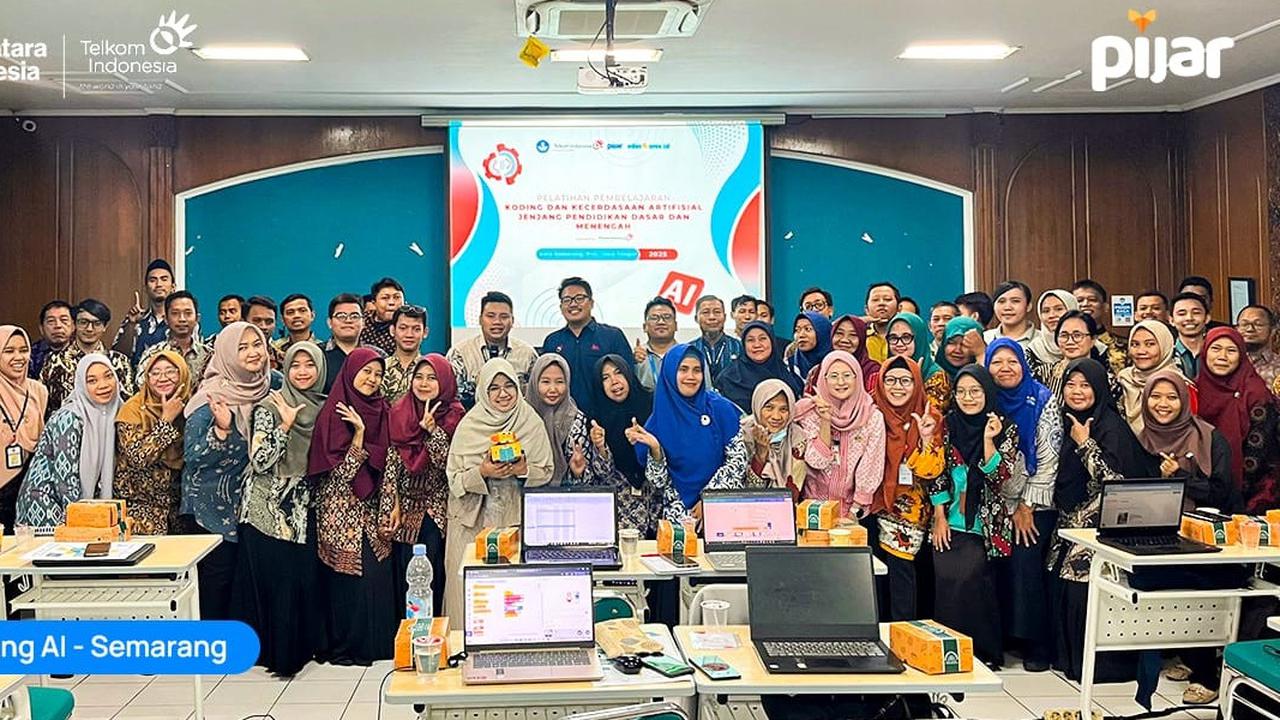 Telkom Dukung Pembelajaran Coding dan AI di Sekolah Berbagai Daerah