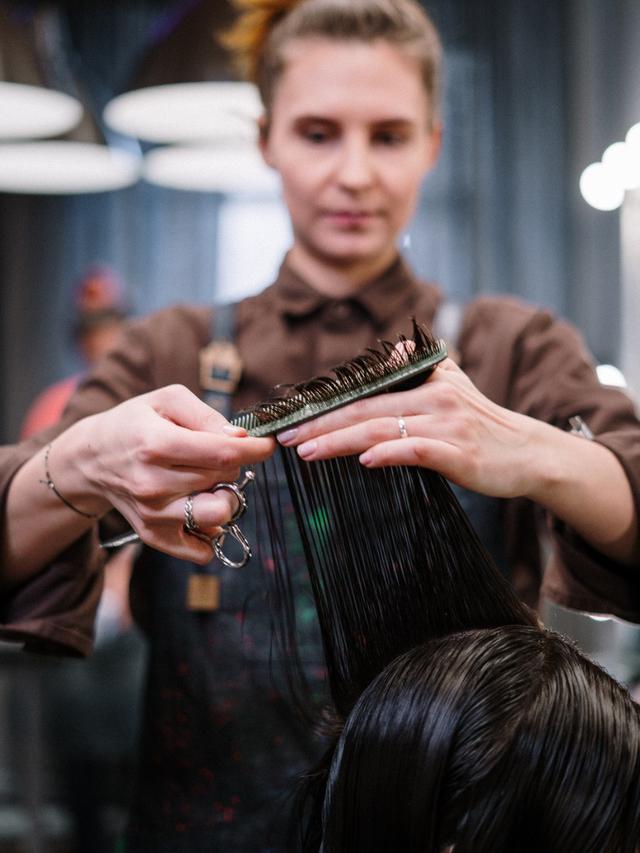 Ayah Tuntut Sekolah Rp14,2 Miliar karena Guru Potong Rambut Anak Tanpa Izin Orangtua