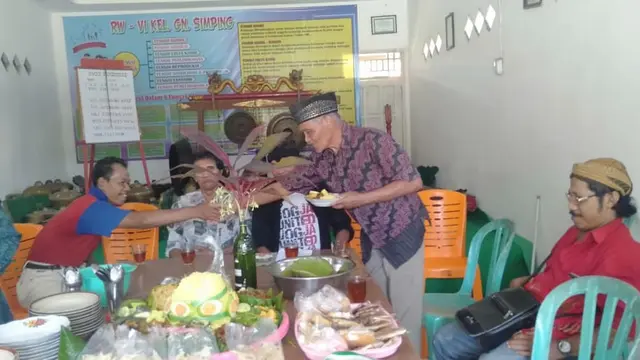 Penghayat Kepercayaan di Cilacap merawat udara lewat Ruwat hawa atau udara (atmosfer). (Foto: Liputan6.com/Kuswanto untuk Muhamad Ridlo)