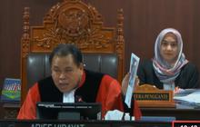 VIDEO: Foto Komjen Fadil Dimunculkan Hakim MK saat Sidang Gugatan Pilkada Takalar