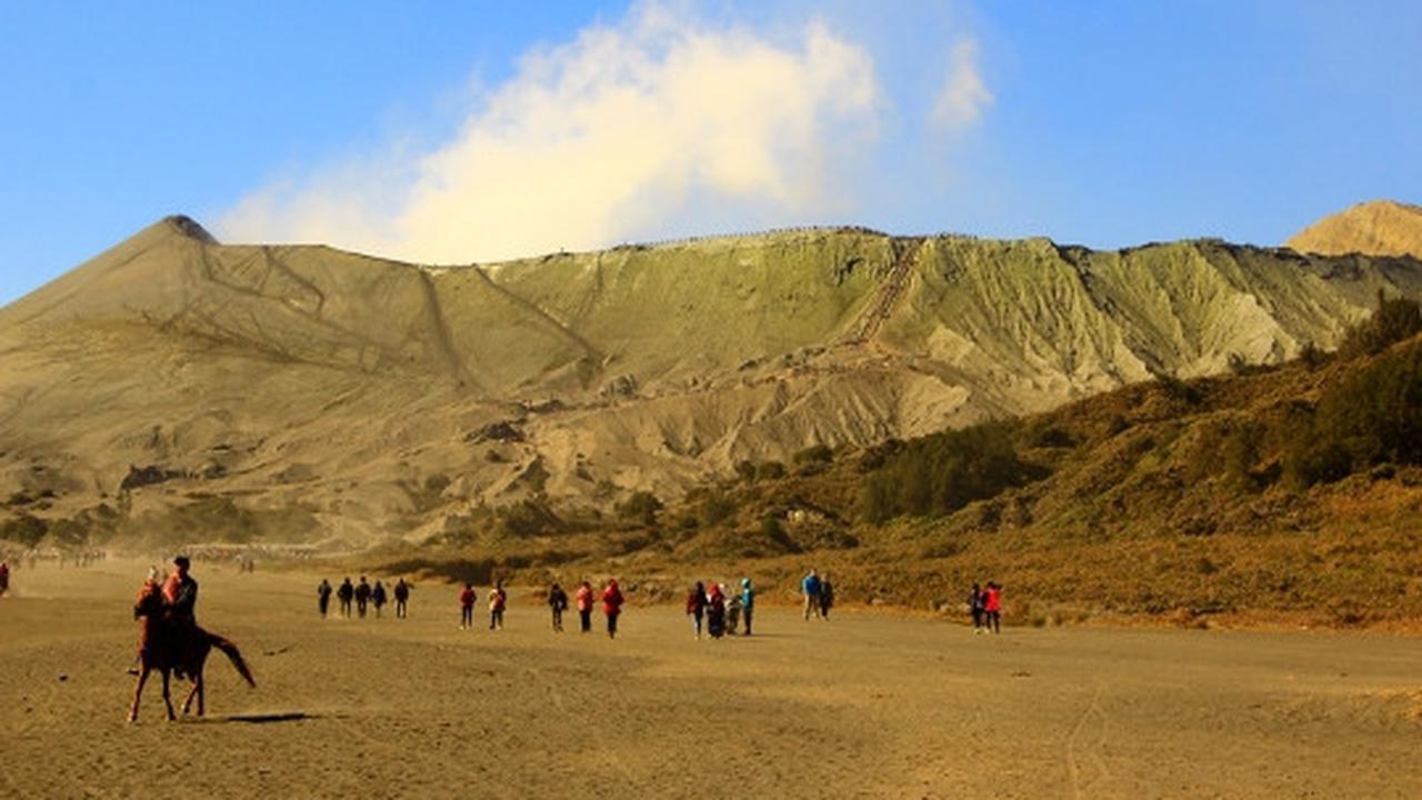 Menjelajahi padang pasir Bromo