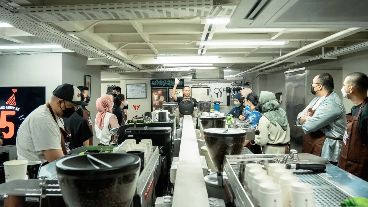 Sehari Belajar Jadi Barista di Kenangan Academy