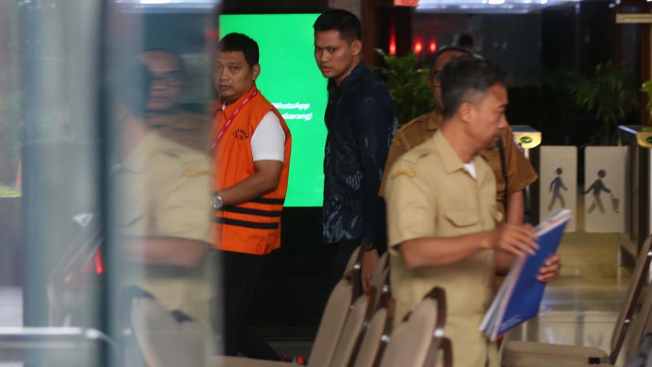 FOTO: Jejak ‘Sultan’ Rp 69 Miliar, Anak Buah Bekas Wamenaker Kembali Diperiksa KPK