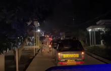 Madura Wilayah Rawan, Begini Momen Brimob Saat Patroli Malam Sebelum Pilkada Bersenjata Lengkap