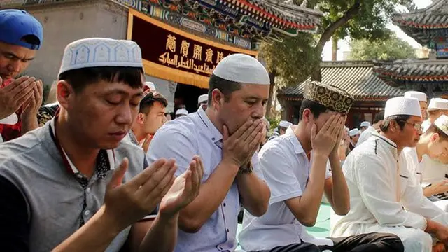 7 Tradisi Unik Perayaan Idul Fitri di Berbagai Negara, Ada yang Perang Telur