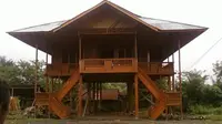 Menengok Makna Mendalam Rumah Panggung Woloan pada Program Dosen Membangun Desa
