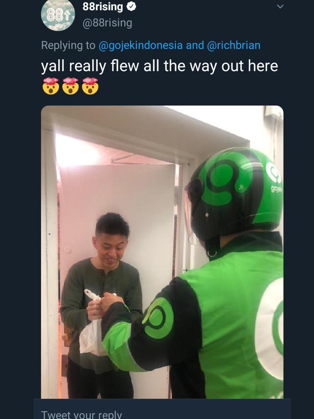 Gojek Antarkan Makanan ke Rich Brian