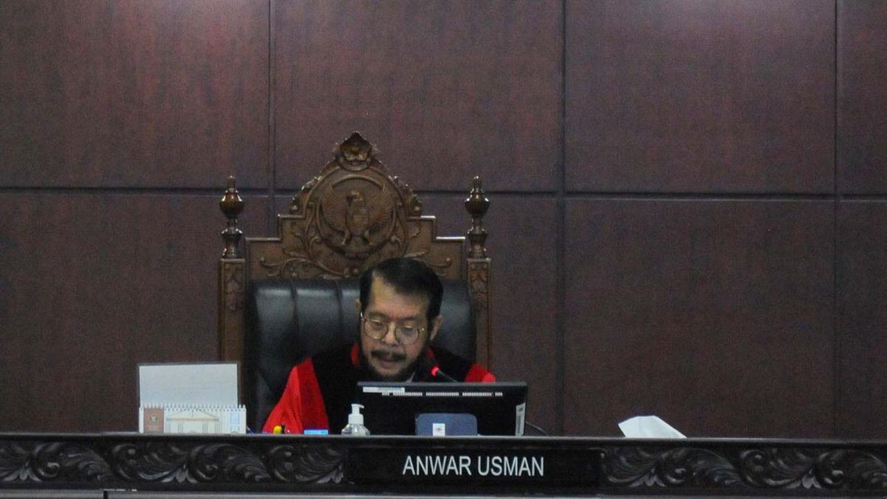 Babak Akhir Bola Panas Sistem Pemilu 2024