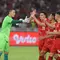 Kiper Timnas Indonesia, Emil Audero, merayakan keberhasilannya menggagalkan penalti Oman dalam laga uji coba internasional di Stadion Utama Gelora Bung Karno (SUGBK), Senayan, Jakarta, Jumat (5/6/2026). (Bola.com/Bagaskara Lazuardi)
