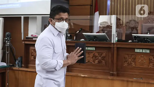 Salam Ferdy Sambo Sesaat Sebelum Jalani Sidang Pembacaan Tuntutan di Kasus Pembunuhan Brigadir J