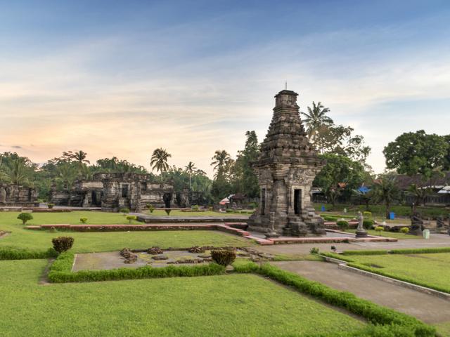 15 Tempat Wisata Di Blitar Memesona Dari Alam Hingga Sejarah Hot Liputan6 Com