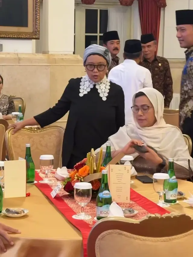 Gaya Retno Marsudi dan Sri Mulyani Hadiri Acara Bukber Presiden Jokowi,  Dua Bestie Kompak Kenakan Turban dan Kerudung