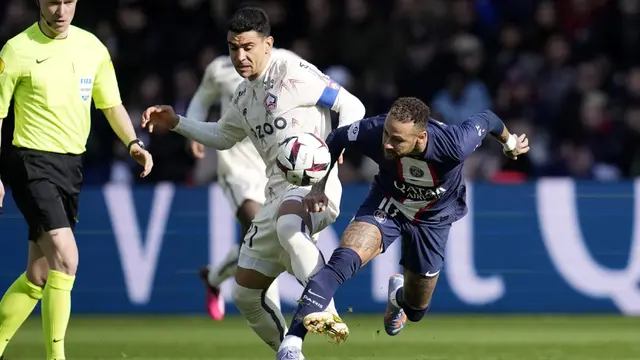 Foto: Momen Mengerikan Neymar Cedera Saat PSG Bungkam Lille di Liga Prancis