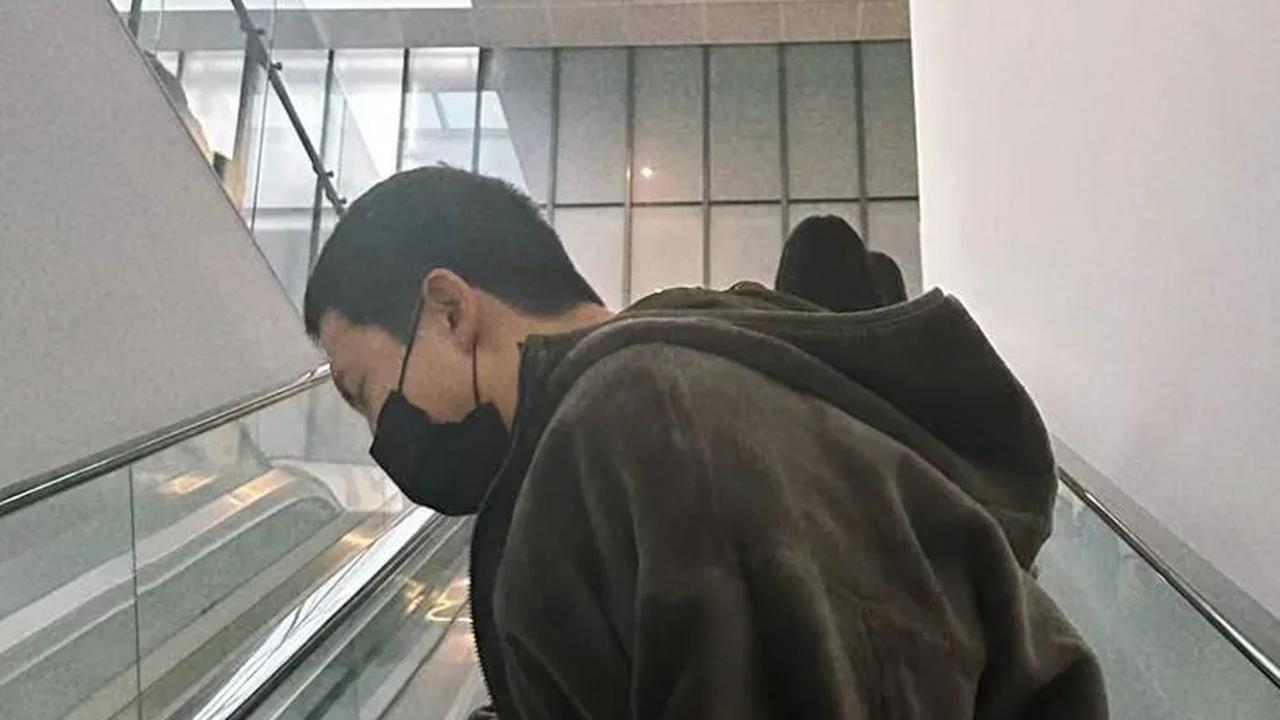 Selamat Jalan, RM dan V BTS! Perjalanan Mereka Menuju Wajib Militer