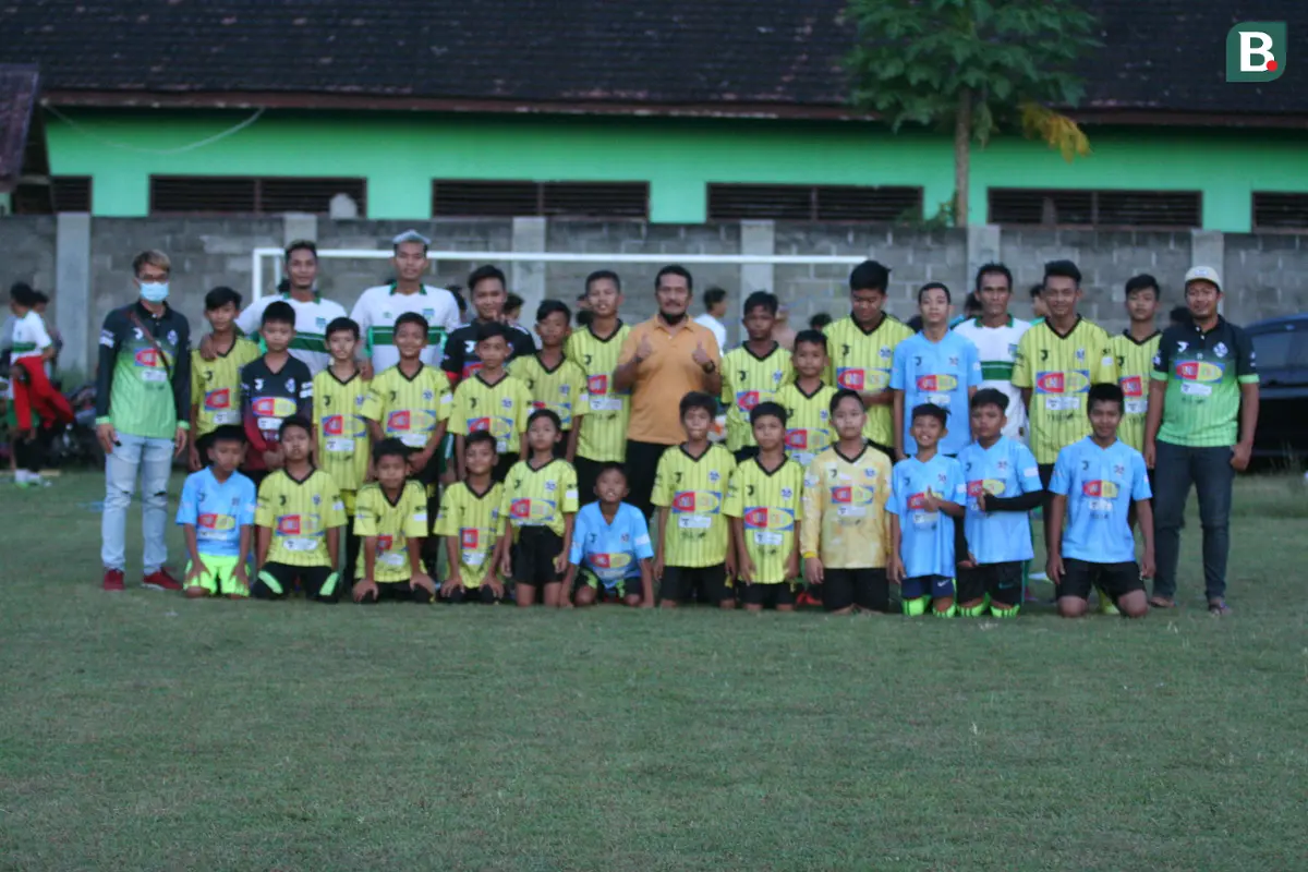 Regas FC, Pesepak Bola Kediri