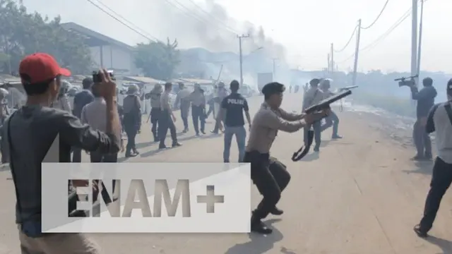 Warga Dadap, Kecamatan Kosambi, Kabupaten Tangerang, Banten melawan saat petugas mendatangi kawasan lokalisasi itu. Pemberian Surat Peringatan (SP) 2 dan pemasangan stiker pembongkaran pun berlangsung ricuh