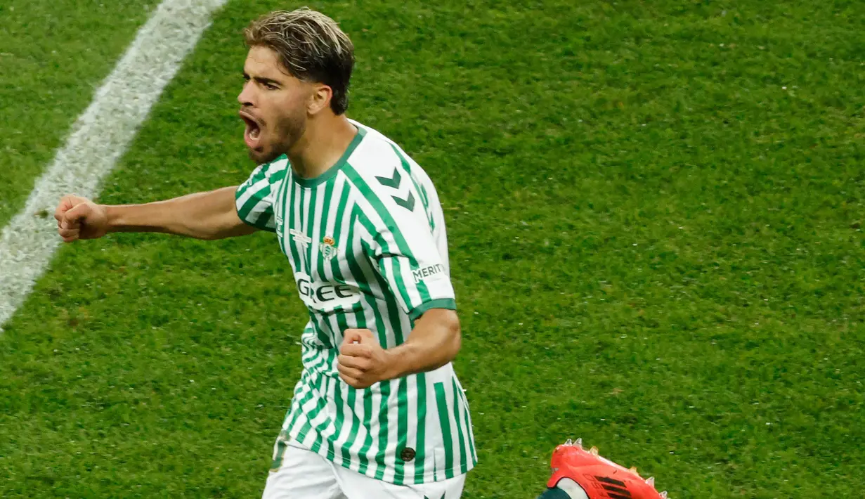 Berhadapan dengan Real Betis di Polandia, Chelsea tertinggal lebih dulu dari wakil Spanyol itu setelah Abde Ezzalzouli berhasil mencetak gol pada menit ke-9. Tampak dalam foto, penyerang Real Betis Abde Ezzalzouli merayakan gol pembuka saat pertandingan Final UEFA Conference League 2024/2025 melawan Chelsea di Tarczynski Arena, Wroclaw, Polandia, Rabu 28 Mei 2025 waktu setempat atau Kamis (29/5/2025) dini hari WIB. (Wojtek RADWANSKI/AFP)