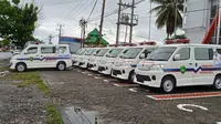 Pemkot Bengkulu menambah 15 unit armada Ambulance Gratis untuk melayani warga. (Liputan6.com/Yuliardi Hardjo)