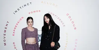 Minji, anggota dari grup K-pop NewJeans, mencuri perhatian saat menghadiri acara Chanel Beauty 2024 beberapa waktu lalu. Bertajuk "The Colour of Allure", acara ini bukan hanya sekadar memperkenalkan produk kecantikan terbaru dari Chanel, tetapi juga mengangkat konsep warna sebagai elemen ekspresi diri yang lebih dalam. [Dok/Chanel].