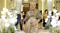 Baby bump artis hamil kedua (Sumber: Instagram/cutratumeyriska)