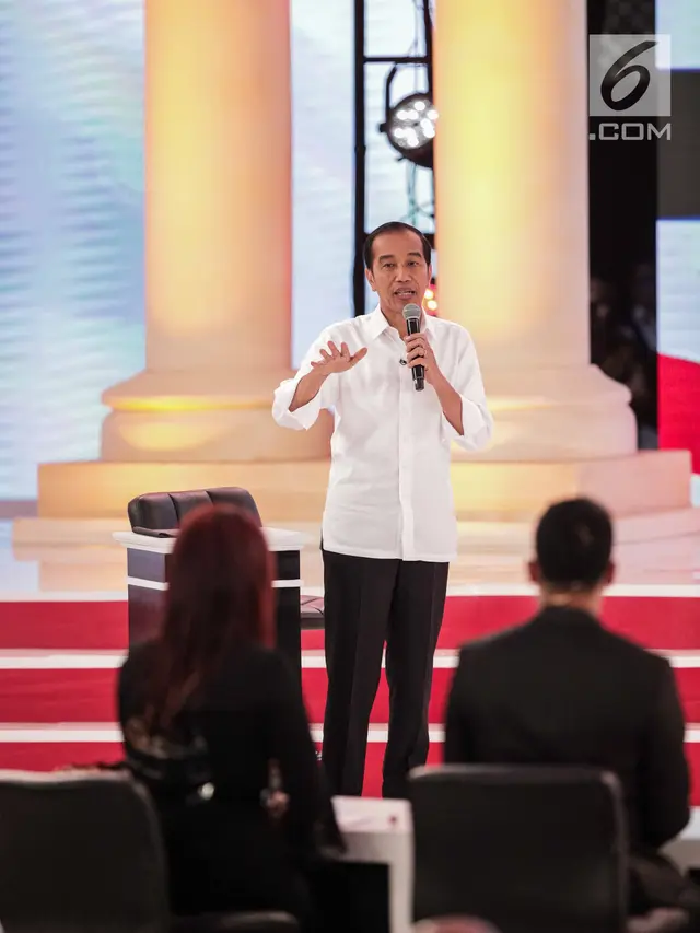 Gaya Jokowi dan Prabowo Saat Debat Kedua Capres